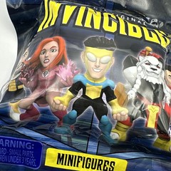 Amazon Original Invincible x1 Mystery Blind Bag Series 1 Mini Figures