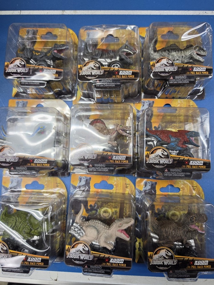 9 X Jurassic World Dominion Pull Back Zoom Rider Toys – 9 different dinosaurs