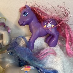 Various My Little Pony Toy Figure LOT Vintage & New Generation Over 25 Pony Lot