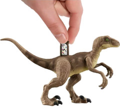 Jurassic World Legacy Collection Kitchen Encounter Target Exclusive *Box Damage*