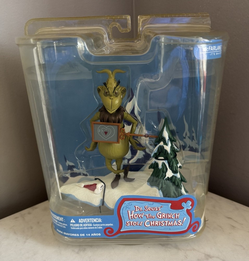 2007 McFarlane Toys – How the Grinch Stole Christmas “Two Sizes Too Small” – NEW