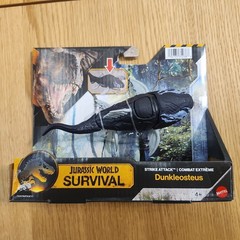 Jurassic World Survival Strike Attack Dunkleosteus Action Figures