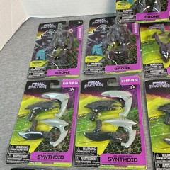 Final Faction Alien/Weapons Action Figures & Accessories 16-Piece Mixed Lot