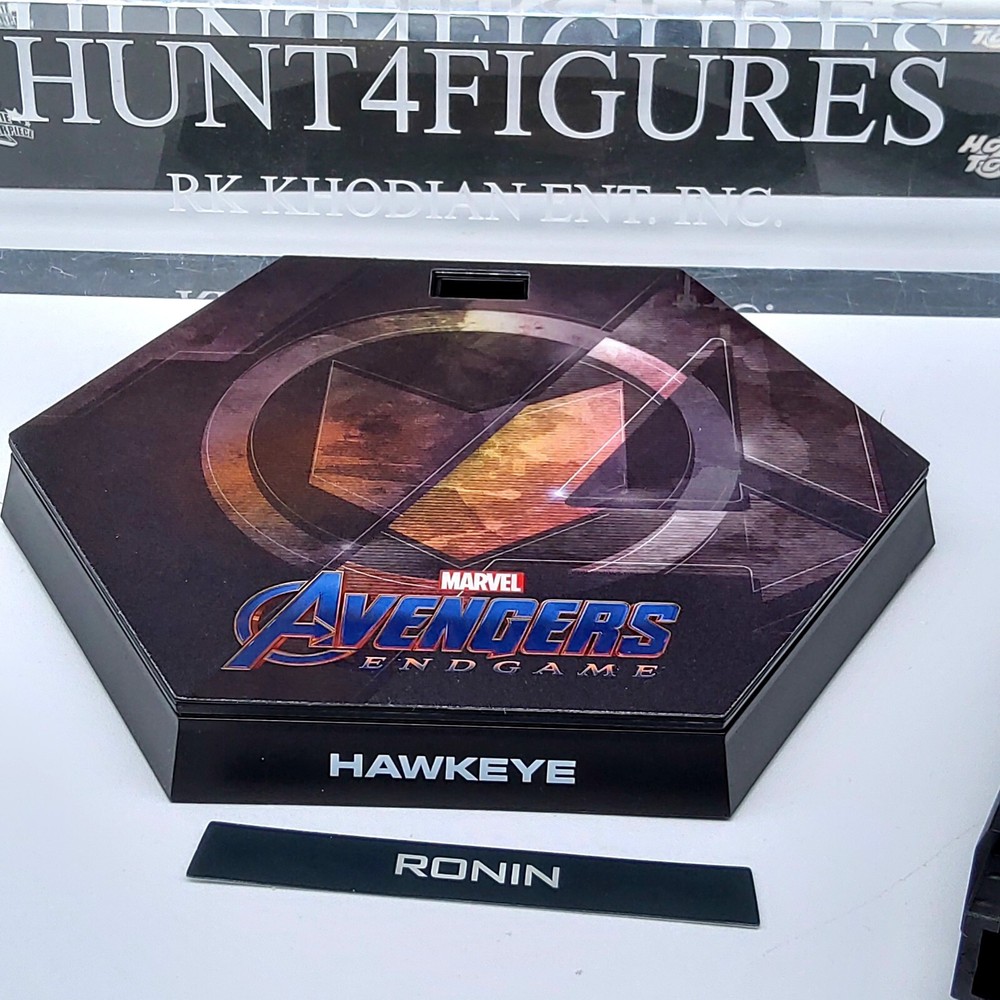 Hot Toys MMS532 Marvel Hawkeye 1/6 action figure’s Ronine Base Stand Only