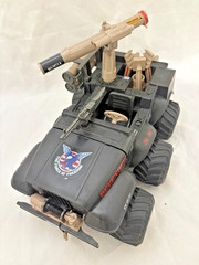 Vintage – RAMBO – Defender – 6×6 Assault Vehicle – NEAR Complete – Coleco