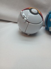 2017 TOMY Pokemon Throw N Pop Poke Ball 3” (No Figures) Lot of 2