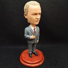 THE OFFICE CREED BRATTON NBC UNIVERSAL LIMITED EDITION RESIN BOBBLE HEAD