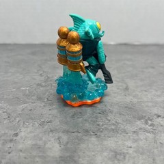 Skylanders Spyro’s Adventure Gill Grunt Water Element Figure w Weapon Toy READ