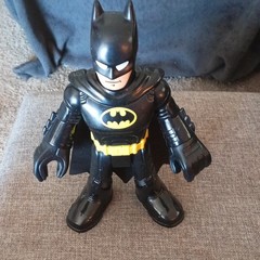 DC Comics Batman Action Figure Plastic Black/Yellow w/ Cape Batman Franchise