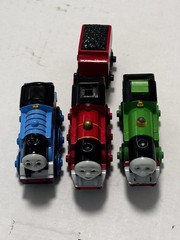 Thomas Wooden Railway Thomas,Percy & James Battery Operated Lot Of 3 Trains