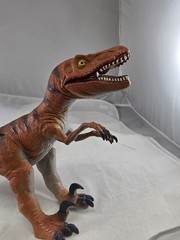 2014 Velociraptor 2204 G /polyester Material Indestructible, Flexible Lifelike.