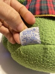 VTG. EDEN /JIM HENSON ASSOCIATES KERMIT THE FROG MUPPET PLAID VEST & BOW, 24 IN.