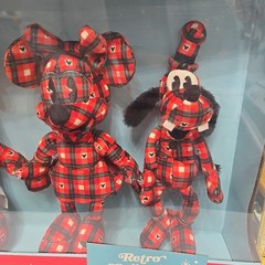 Disney 100 Years of Wonder Retro Reimagined Plaid Fleece Mickey & Friends Set