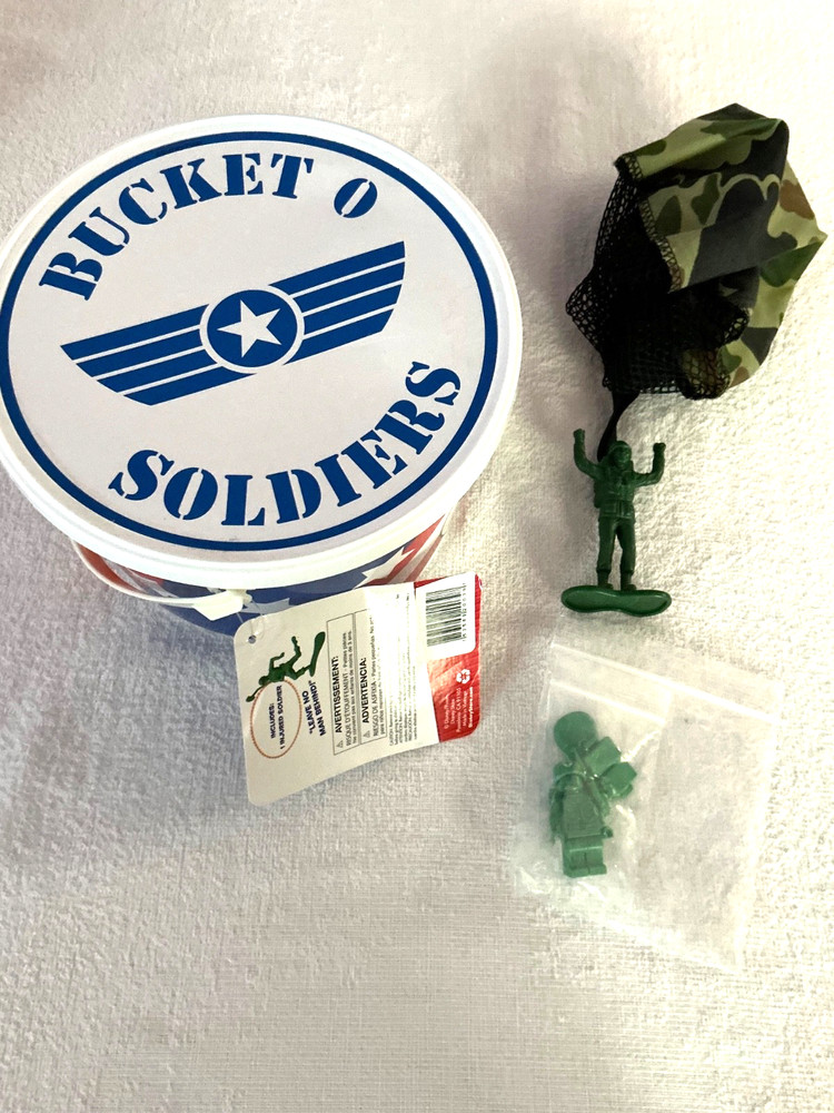 Pixar Toy Story BNWT Bucket 75 Army Men Package Sealed Parachute Man Lego Medic