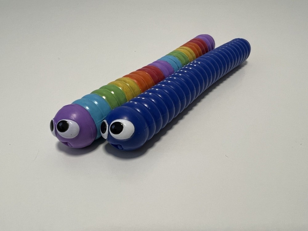 2 Slither io Plastic Bendable Snake Worm 2016 Figures Bonkers rainbow & blue