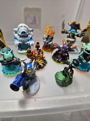 Lot of 22 Activision skylanders Pre-owned