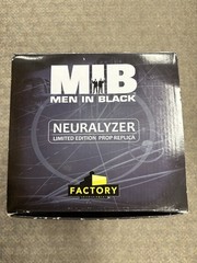 + Factory Entertainment Men In Black MIB Neuralyzer Limited Edition Prop Replica