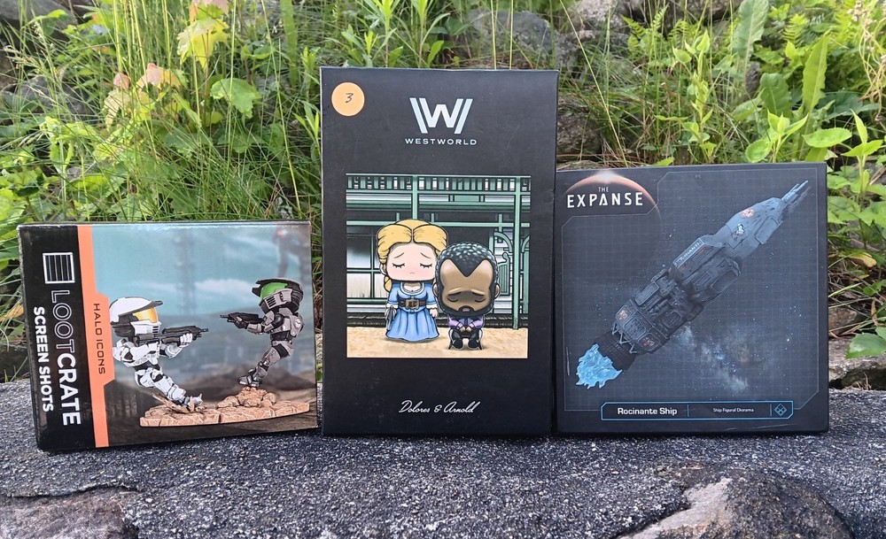 Lootcrate Rocinante Space Ship, Halo Icons figures , Westworld Dolores & Arnold