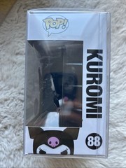 Funko Pop! Kuromi #88 – Kuromi (Chase) (Flocked) & Protector Limited Brad’s Toys