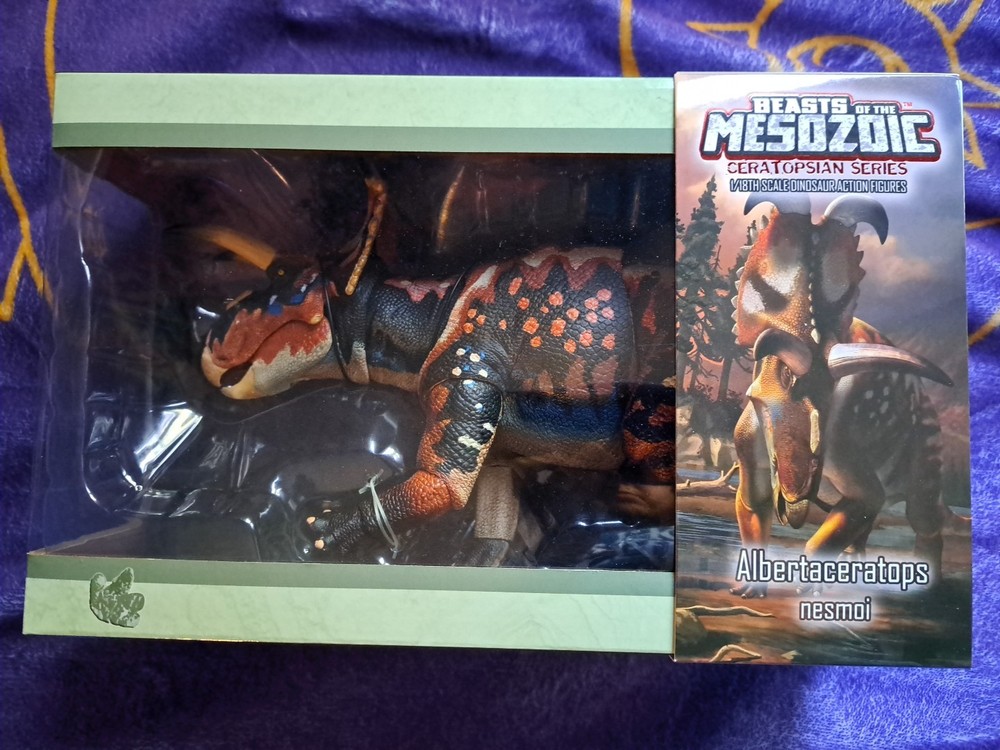 Creative Beast Studio Beasts Of The Mesozoic Albertaceratops Figure NEW