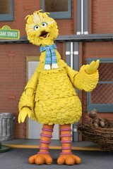 NECA Sesame Street Presents 11″ Big Bird Ultimate Action FIgure Feature Letter B