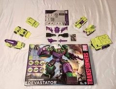Transformers Combiner Wars Devastator *READ*