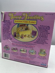 New Vintage 1993 Takara Playmates Raccoon Furry Families Playhouse Book