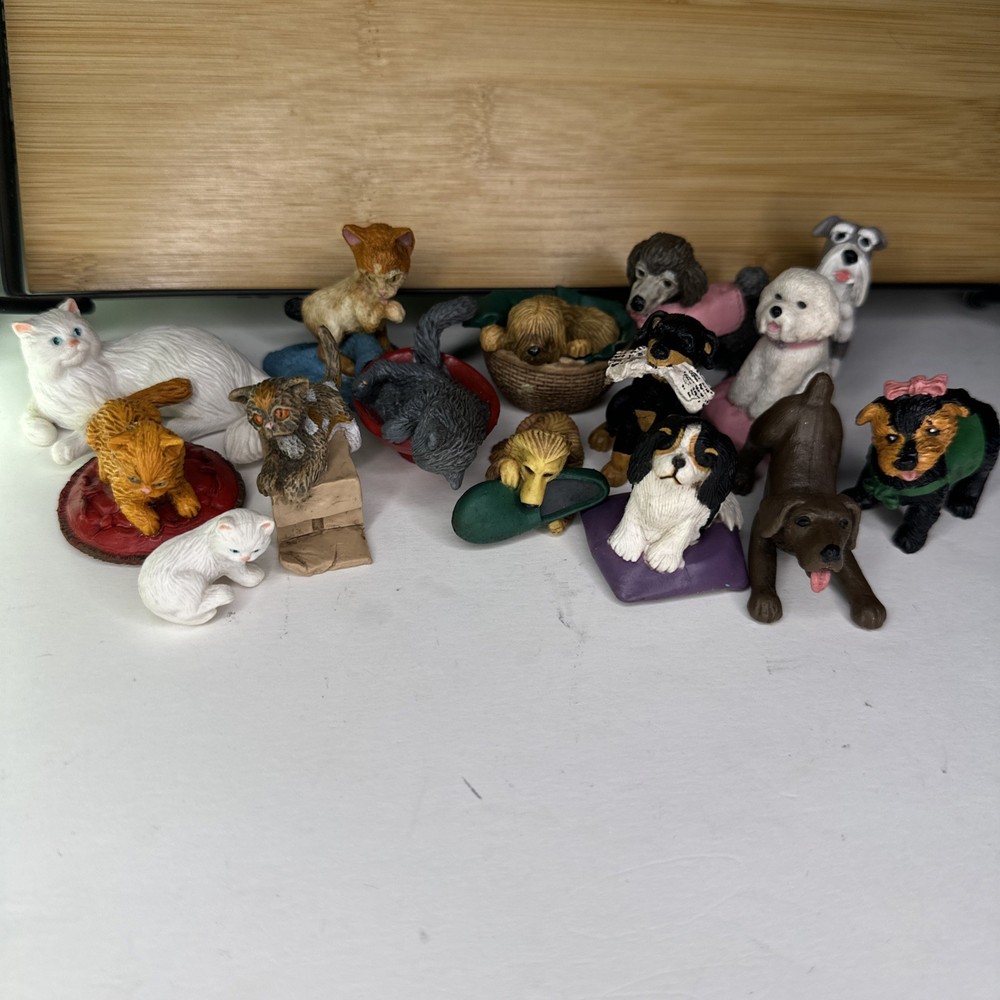Puppy Kitty in My Pocket PVC Figures Lot Of 15 Vintage 1994 M.E.G. MEG Toy