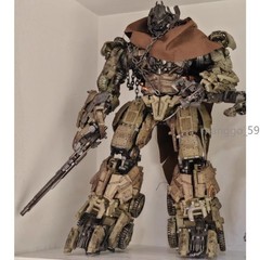 DP-01V Oil Tank Megatron Upscaled Version Action Figure Transformable Toy Gift