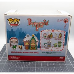 Funko Pop Town Peppermint Lane Santa Claus & Nutmeg with House #01 Light Up Box