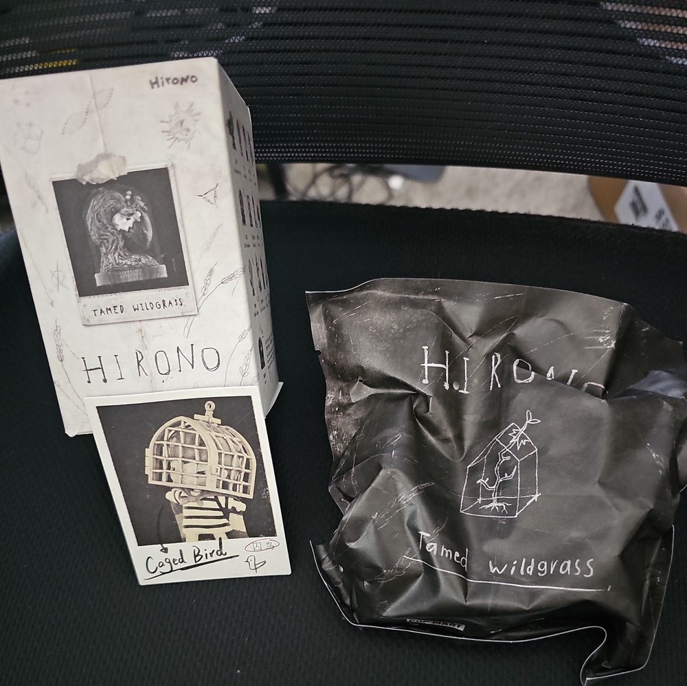Hirono Blind Box Tamed Wild Grass Figures, Confirmed-CAGED BIRD