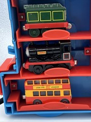 Vintage 2000s Thomas The Tank Engine Carry Case With 19 Di Cast/ Metal Trains