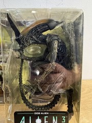 Alien 3: Dog Alien 8In Movie Maniacs 6 Deluxe Xenomorph Hybird Action Figure