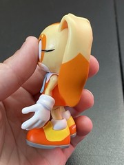 Jakks Pacific Sonic the Hedgehog Cream the Rabbit 4-inch action figure Read Flaw