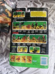 Kenner Aliens Alien Arachnid Sneak Attack & Venom Spray + Queen Sealed Lot