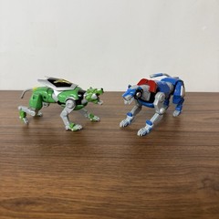 Voltron Legendary Defender Blue & Green Lion 2017 Playmates