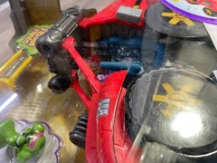 The Grossery Gang 2 in 1 Rotbot Assault Vehicle SEALED J3