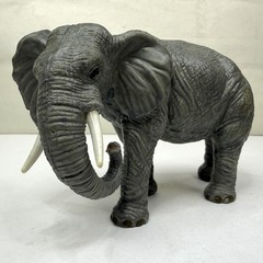 Realistic Elephant Action Figure Toy Safari Zoo Animal Gray Plastic Tusk Figure