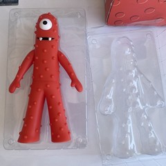 Yo Gabba Gabba! Muno Kidrobot 10” Toy Figure In Box 2007