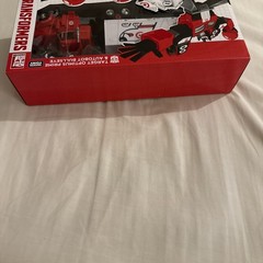 TRANSFORMERS TARGET OPTIMUS PRIME & AUTOBOT BULLSEYE 40th ANNIVERSARY BRAND NEW