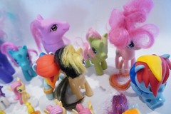 Lot of 30 – My Little Pony MLP – Small to Large Various Figures SHIPS FREE! c15