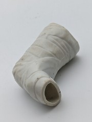 1990’s 1/6 SCALE HASBRO GI JOE PLASTIC FOOT CAST ACCESSORY + 1-PAIR SANDALS