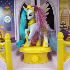 Hasbro My Little Pony Cutie Mark Magic Canterlot Castle Playset 2015 + Celestia
