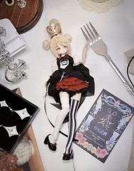 Paradox World Amusing Ourselves To Death 18.2cm/7.1In Bjd Dressable Official