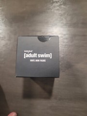 ONE BLIND BOX 2017 ADULT SWIM VINYL MINI FIGURE SERIES BY KIDROBOT