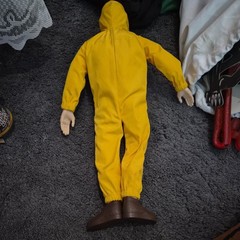 Breaking Bad Walter White The COOK 17″ Talking Action Figure Doll
