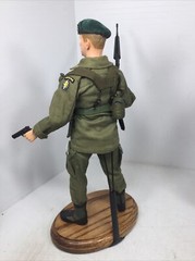 1/6 DRAGON JOHN WAYNE COL. MIKE KIRBY GREEN BERETS VIETNAM MOVIE M-16 COLT 1911