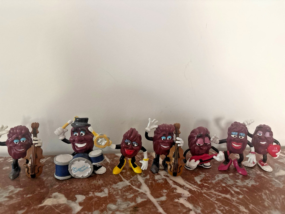 Vintage 1988 California Raisins PVC Figure Lot of 8
