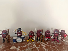 Vintage 1988 California Raisins PVC Figure Lot of 8
