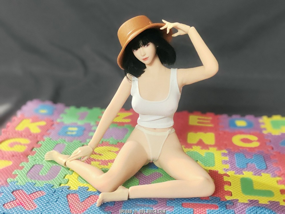 US 1:6 Pale Skin Medium Breast Female Makeup Seamless Figure Body With detail